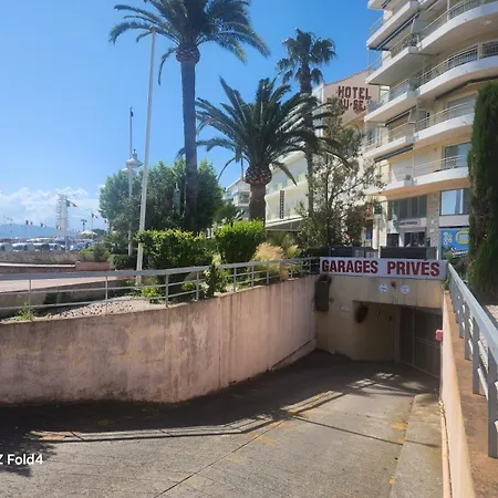 Tour Vadon Yourhosthelper * Saint-Raphaël